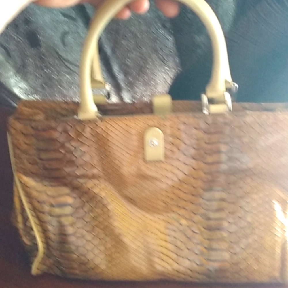 Purse and wallet Danier
